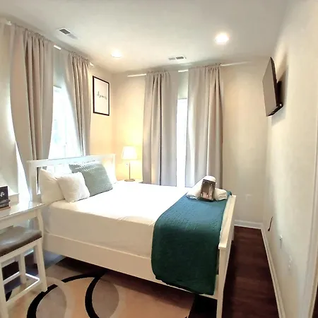 Luxury & Cherished Private Room In Dc